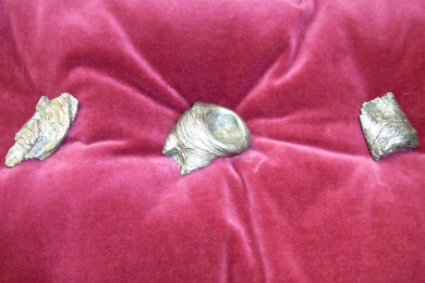 3 small metal sculptures